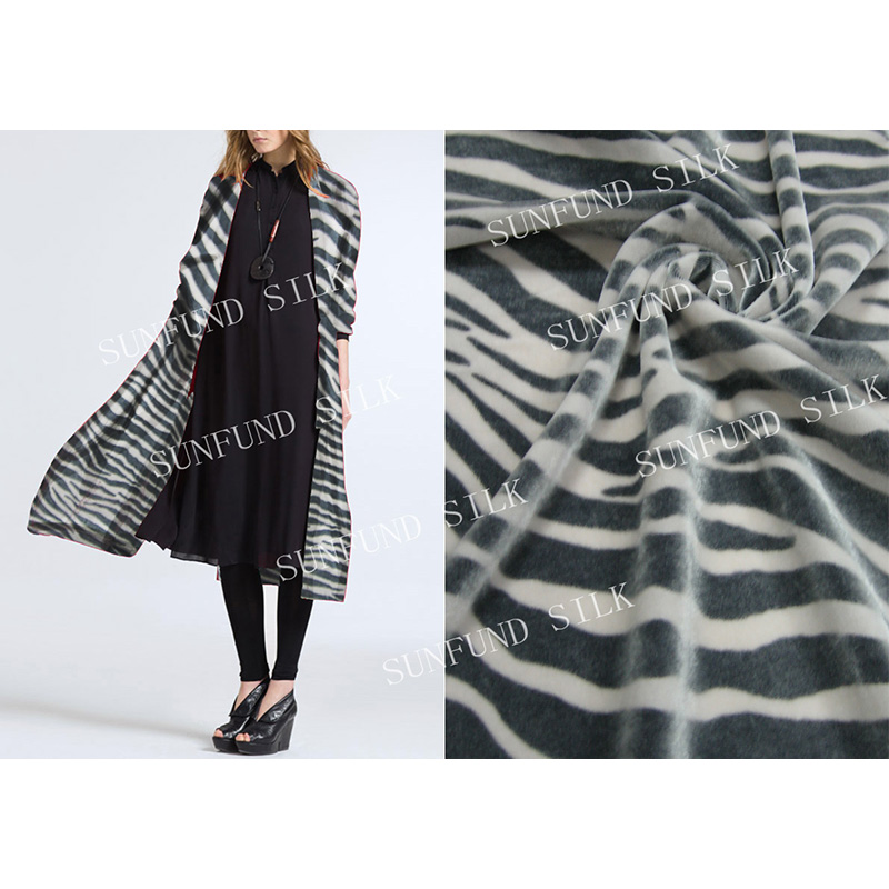 SILK VISCOSE VELVET PRINT